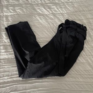 M Capri Albion black pants